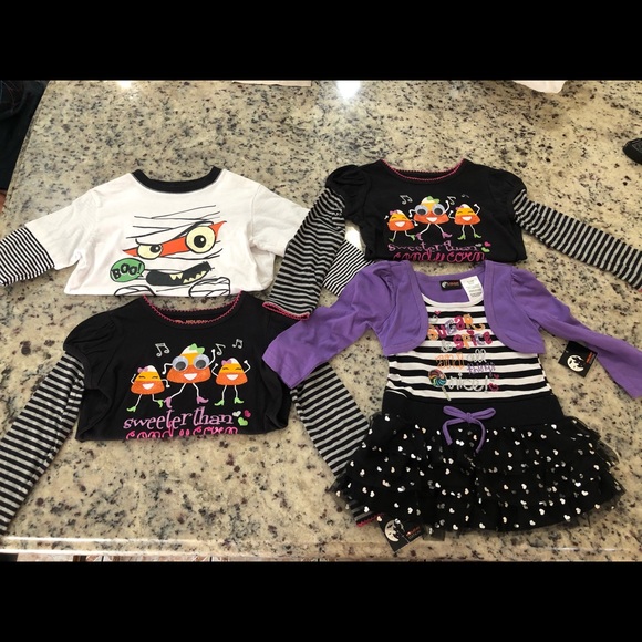 **2/$15**Halloween  bundle - Picture 1 of 8